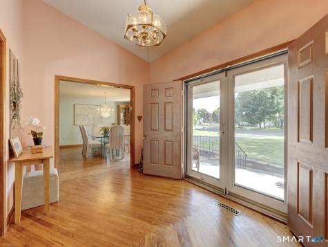 81 Kingston Drive East Hartford CT 06118
