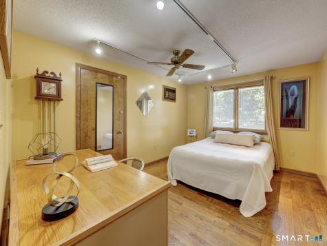81 Kingston Drive East Hartford CT 06118