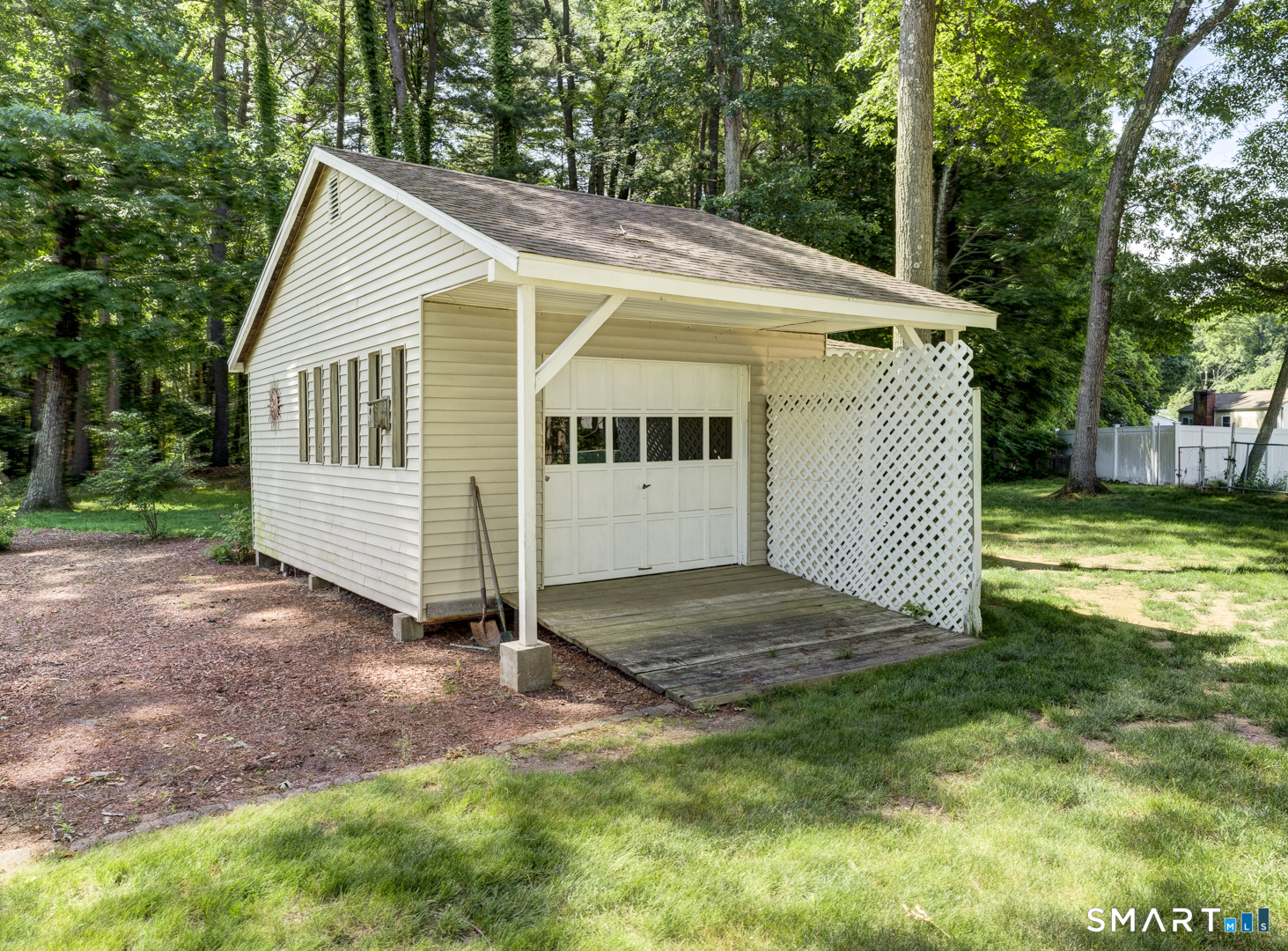 81 Kingston Drive East Hartford CT 06118