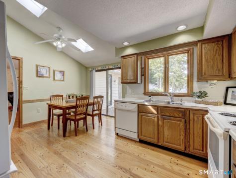 81 Kingston Drive East Hartford CT 06118