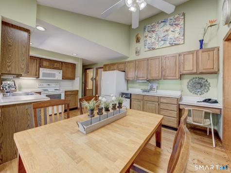 81 Kingston Drive East Hartford CT 06118