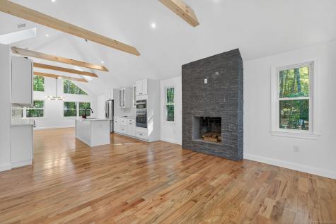 13 Willow Lane East Lyme CT 06333