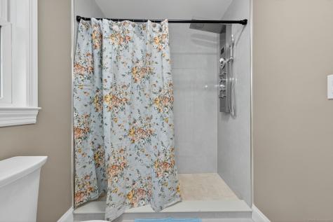 13 Willow Lane East Lyme CT 06333