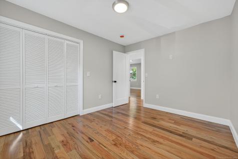 13 Willow Lane East Lyme CT 06333