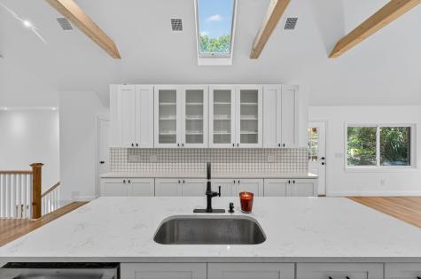 13 Willow Lane East Lyme CT 06333