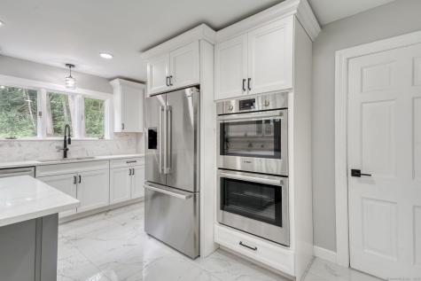 175 Scarborough Street Hartford CT 06105