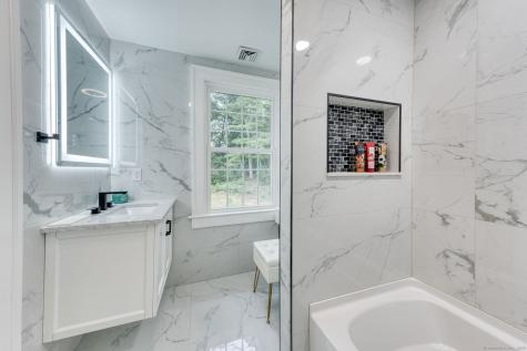 175 Scarborough Street Hartford CT 06105