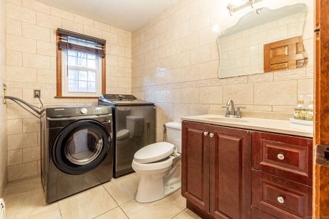 9 Milo Peck Lane Windsor CT 06095