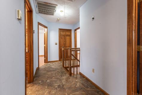 9 Milo Peck Lane Windsor CT 06095