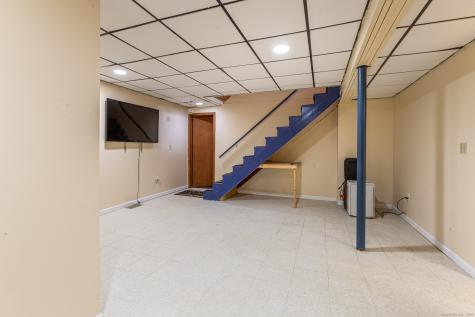 9 Milo Peck Lane Windsor CT 06095