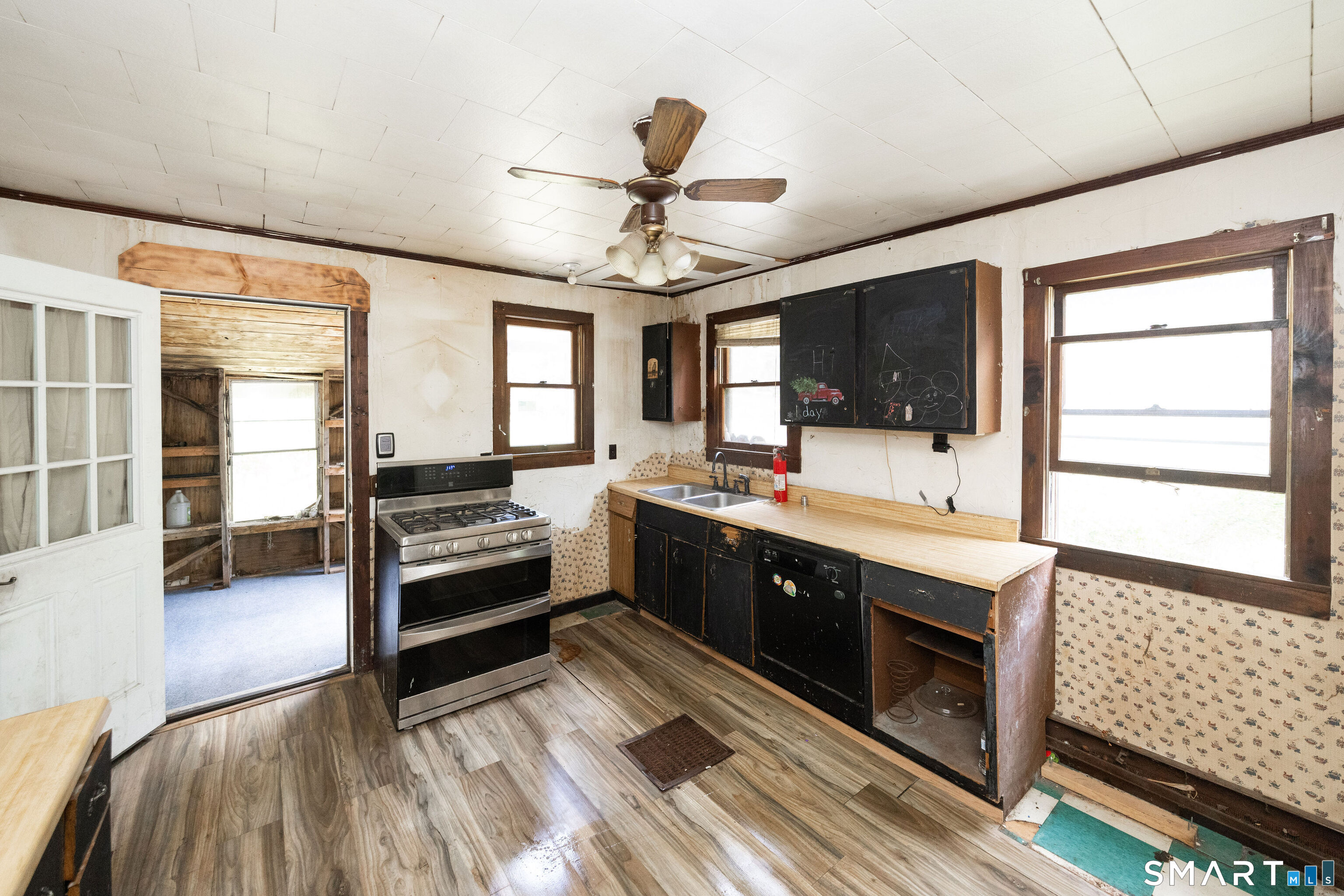 660 East Thompson Road Thompson CT 06277