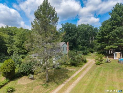 660 East Thompson Road Thompson CT 06277