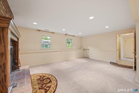 7 Banbury Drive Simsbury CT 06092