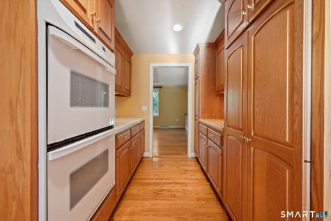 7 Banbury Drive Simsbury CT 06092