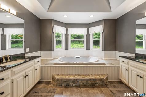 240 Patriot Road Southbury CT 06488
