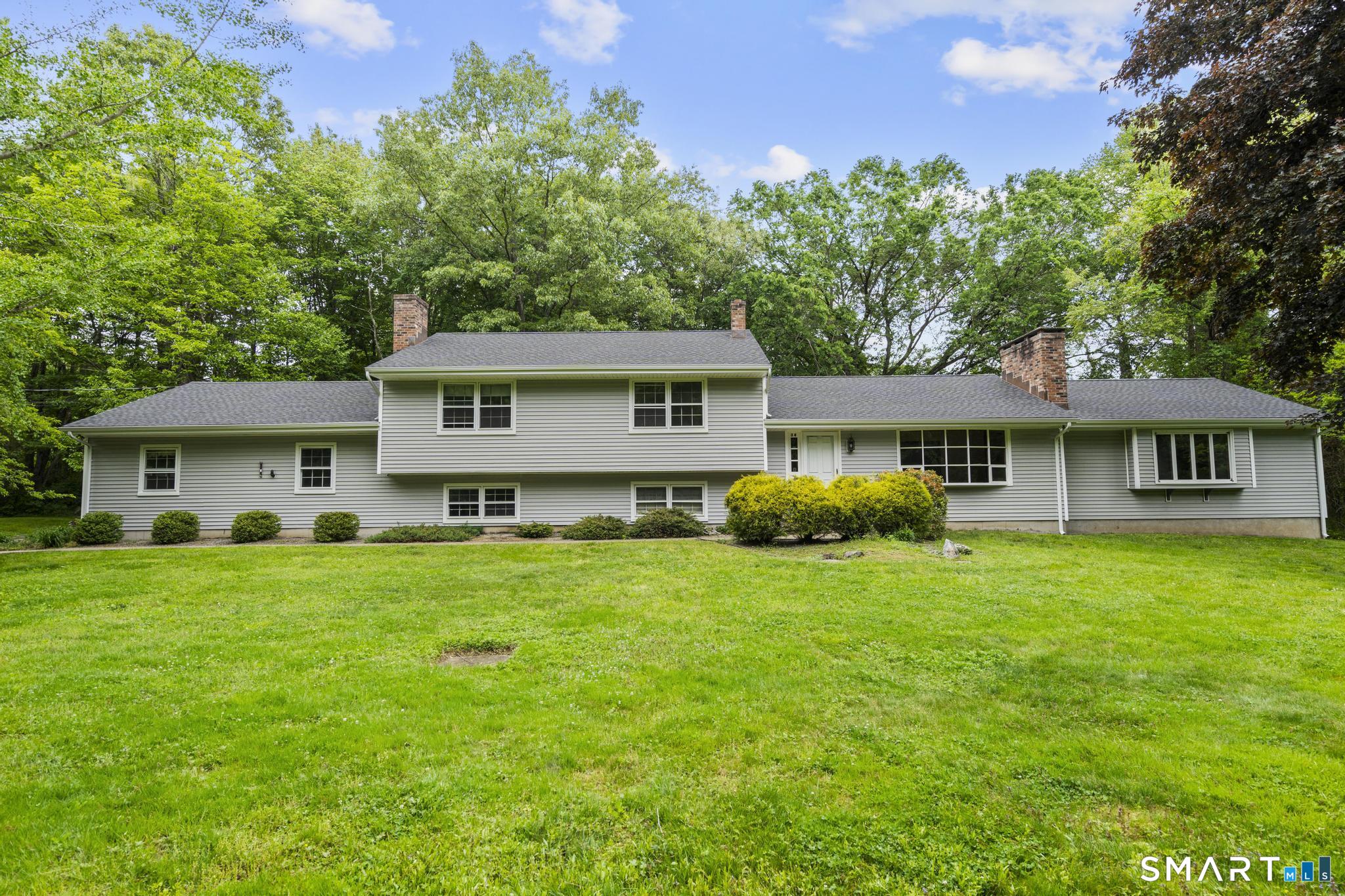 34 Ox Bow Lane Woodbridge CT 06525