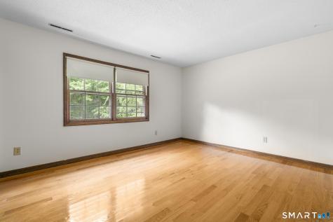34 Ox Bow Lane Woodbridge CT 06525