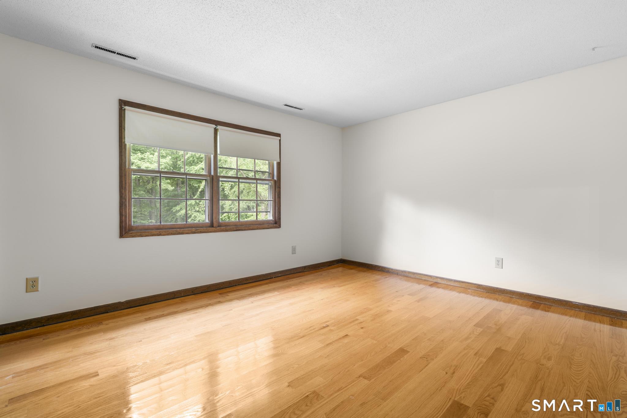 34 Ox Bow Lane Woodbridge CT 06525