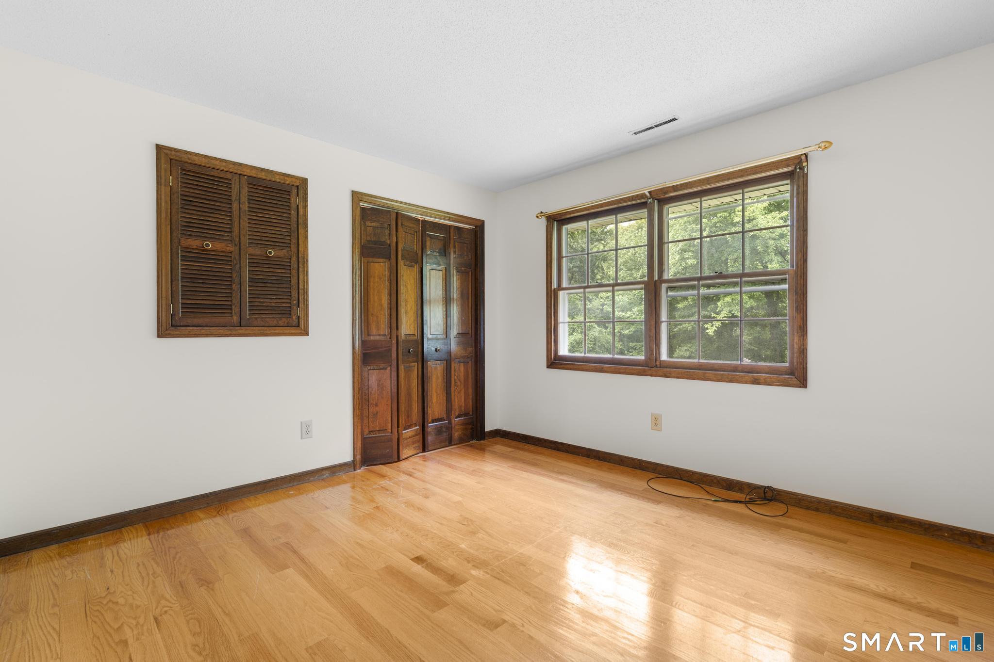 34 Ox Bow Lane Woodbridge CT 06525