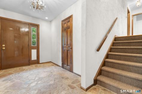 34 Ox Bow Lane Woodbridge CT 06525