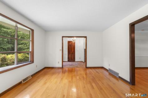 34 Ox Bow Lane Woodbridge CT 06525