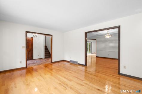 34 Ox Bow Lane Woodbridge CT 06525