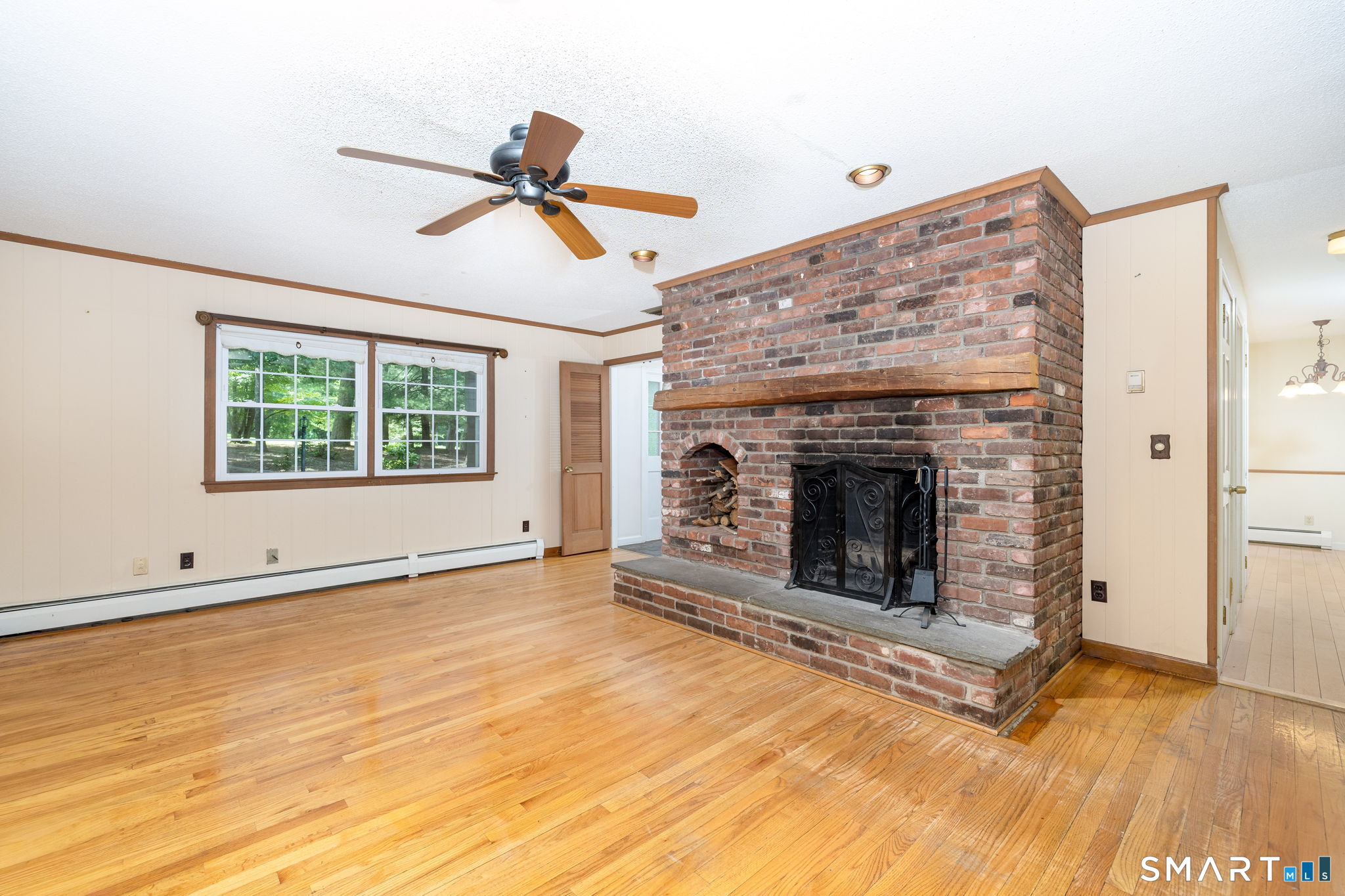 33 Hurds Hill Road Woodbury CT 06798