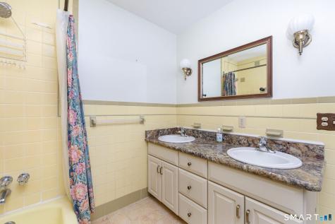33 Hurds Hill Road Woodbury CT 06798