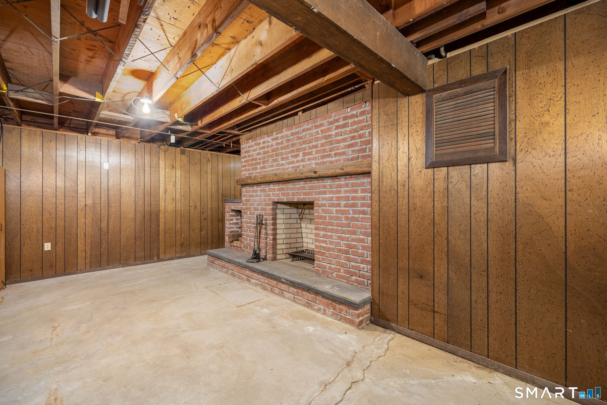 33 Hurds Hill Road Woodbury CT 06798