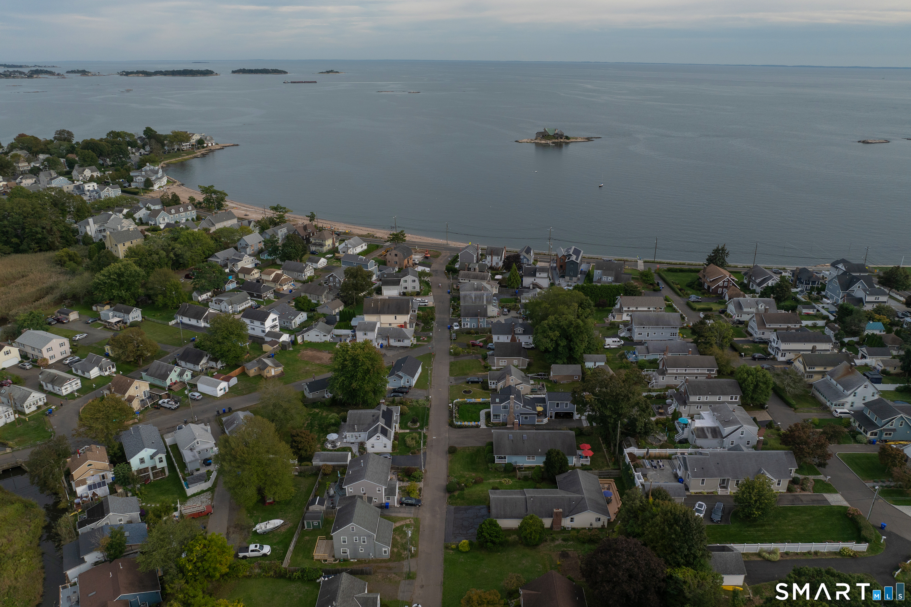 42 Waverly Road Branford CT 06405