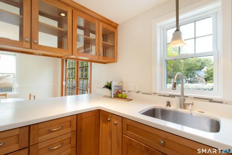 42 Waverly Road Branford CT 06405