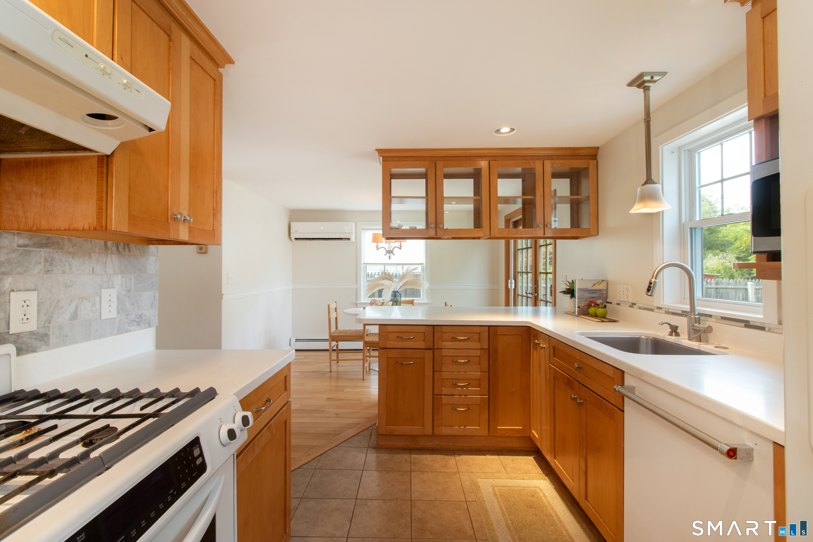 42 Waverly Road Branford CT 06405