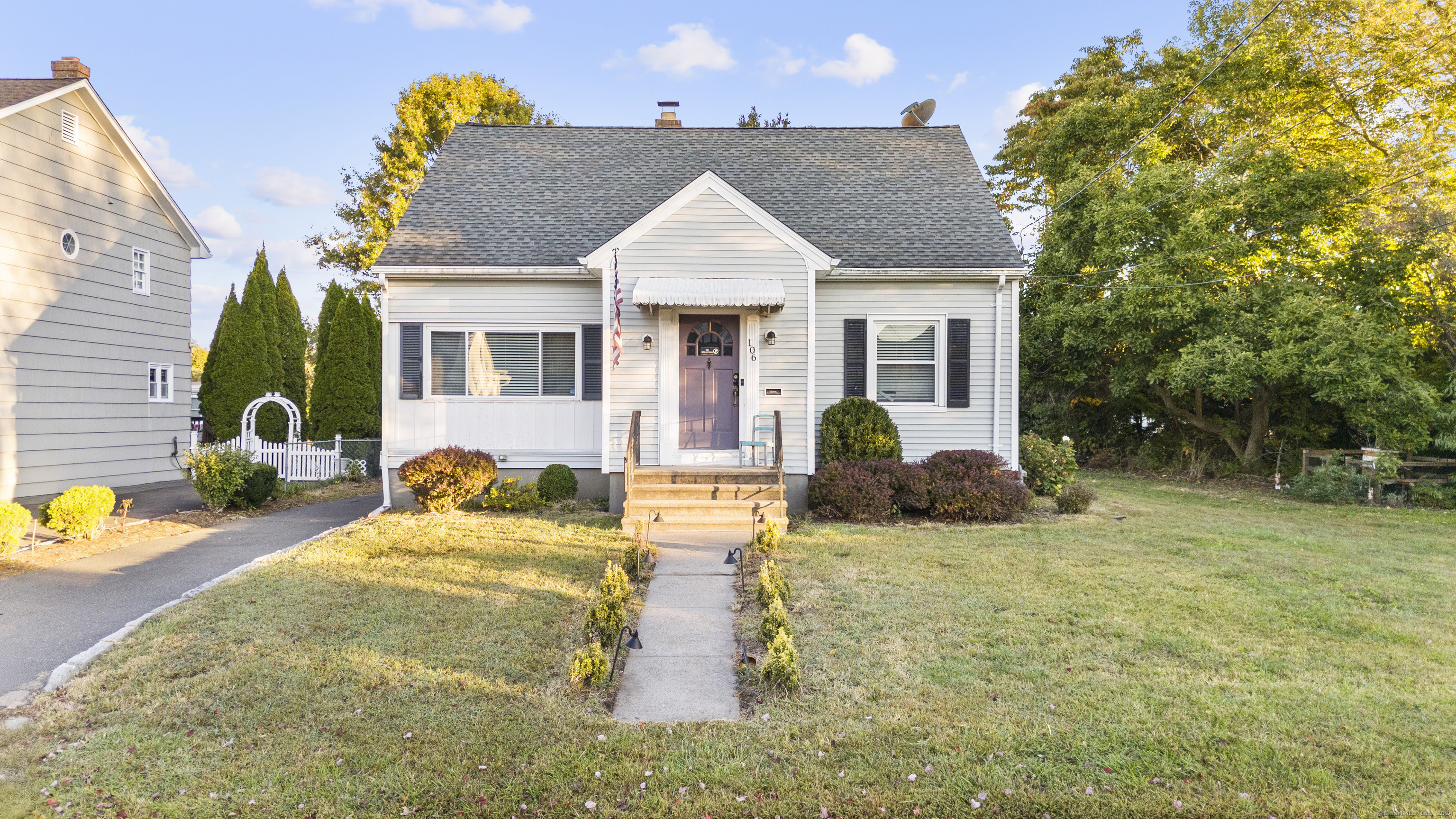 106 Glenfield Avenue Stratford CT 06614