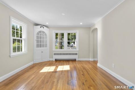 739 Center Street Manchester CT 06040