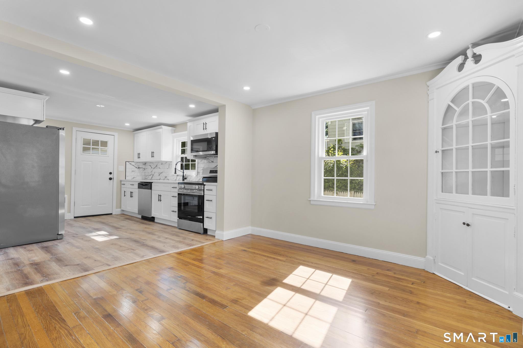 739 Center Street Manchester CT 06040