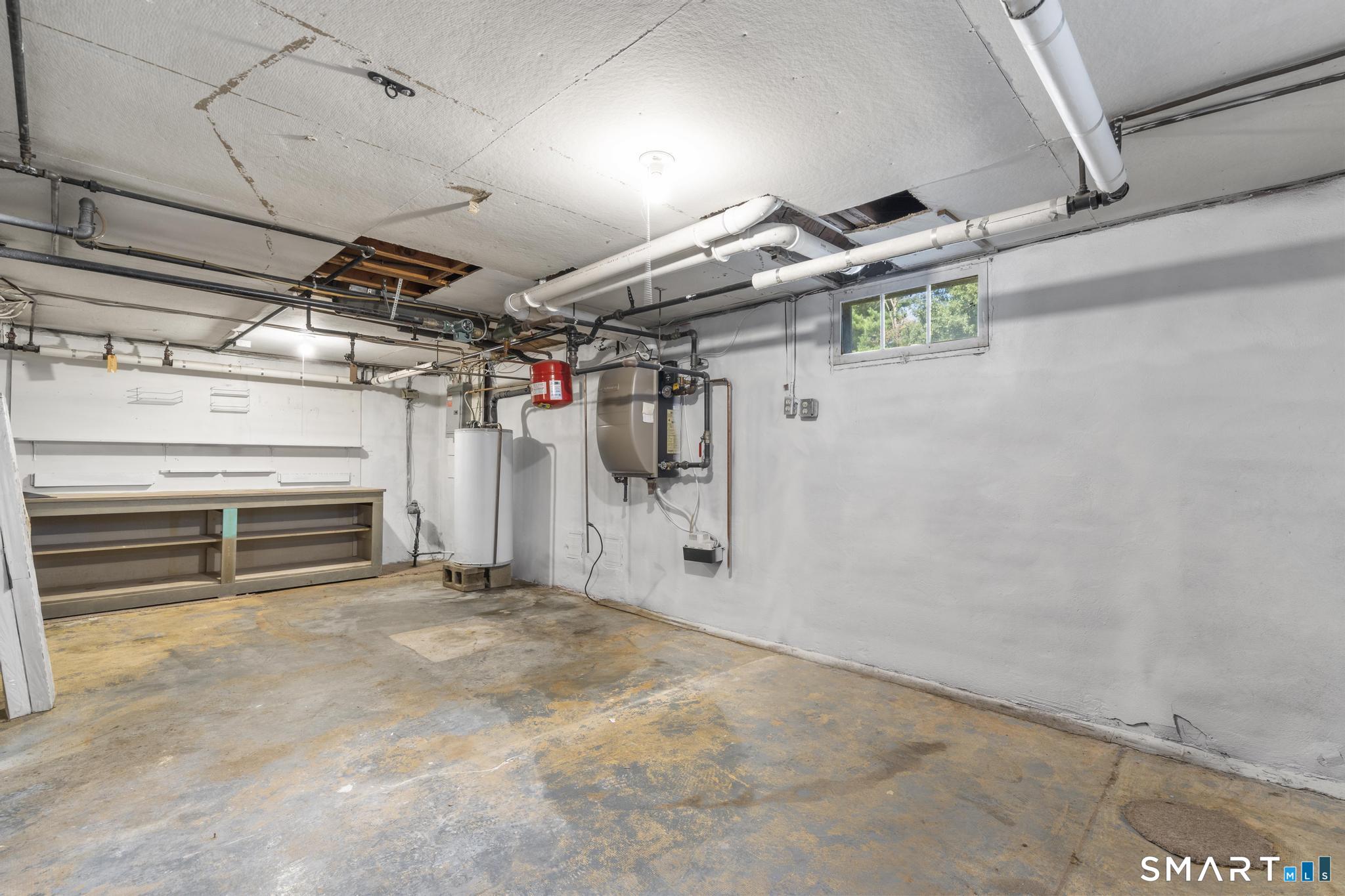 739 Center Street Manchester CT 06040