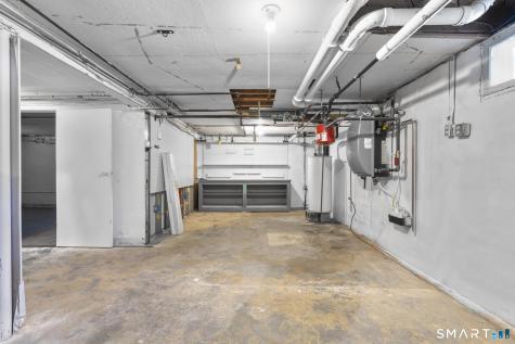 739 Center Street Manchester CT 06040