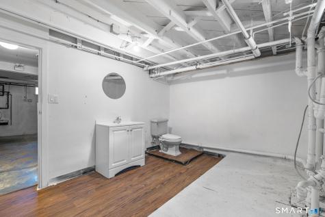 739 Center Street Manchester CT 06040