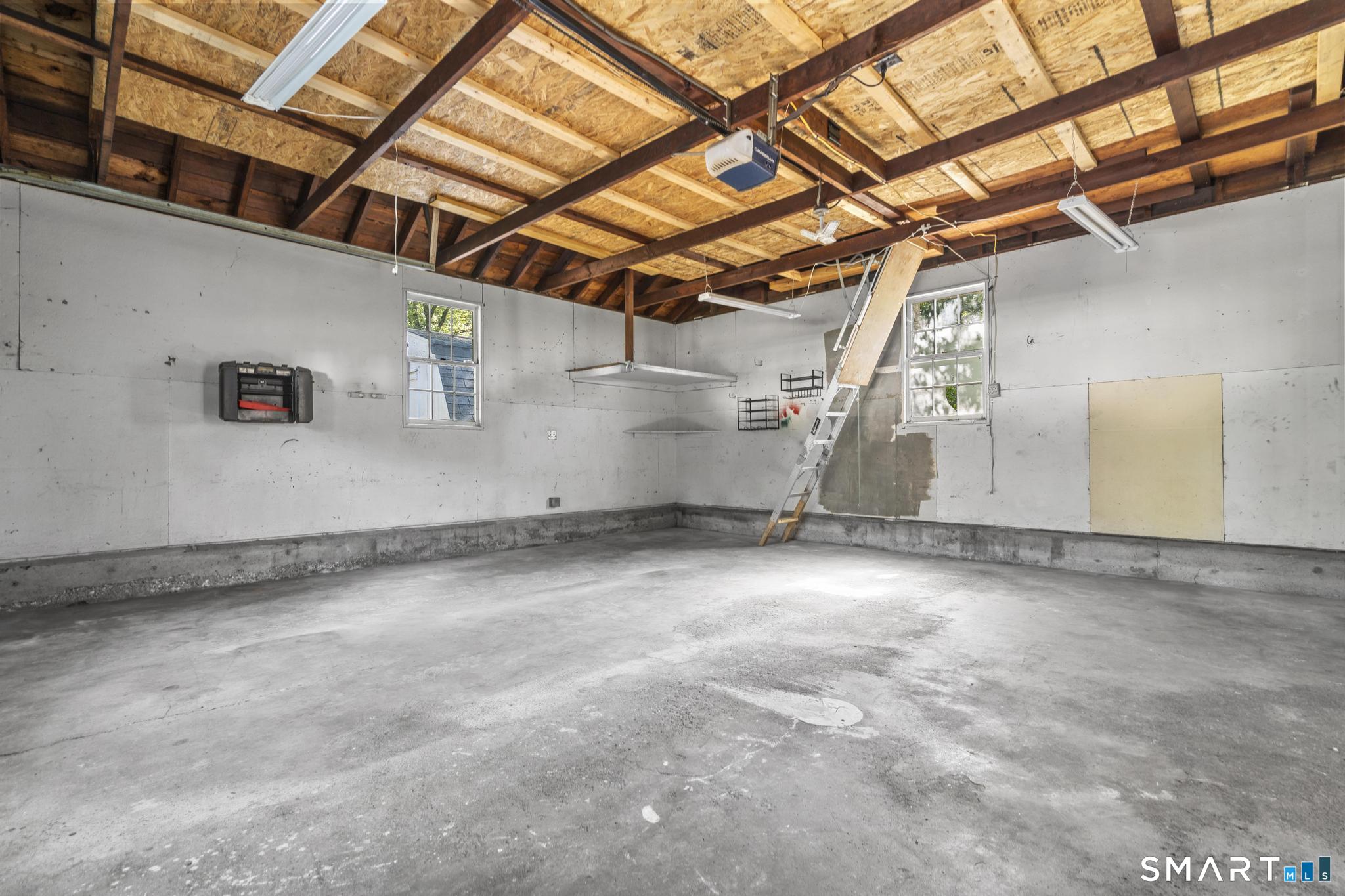 739 Center Street Manchester CT 06040