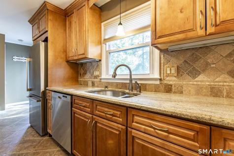 95 Oakdale Street Wethersfield CT 06109
