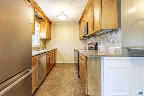 95 Oakdale Street Wethersfield CT 06109