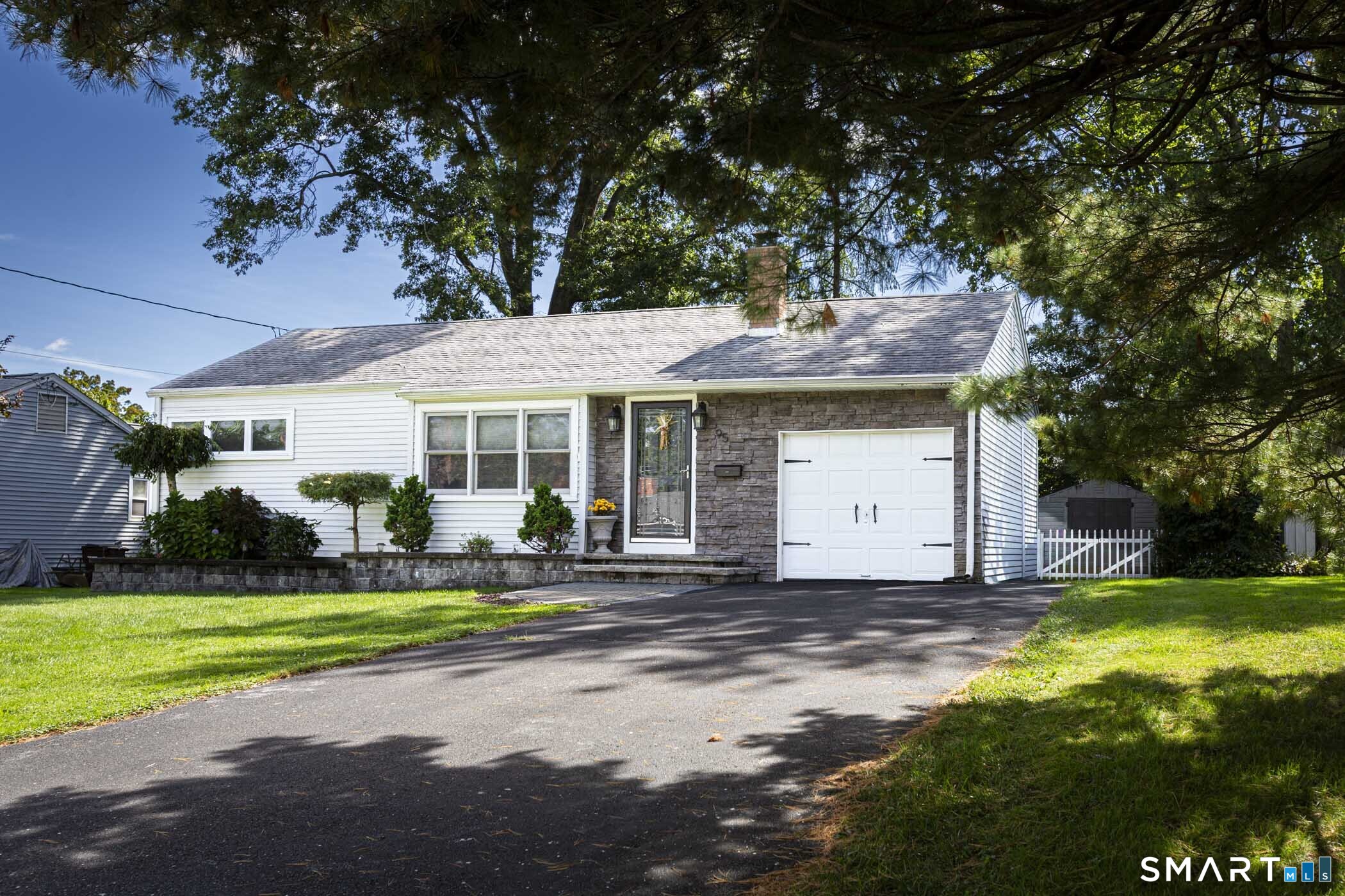 95 Oakdale Street Wethersfield CT 06109