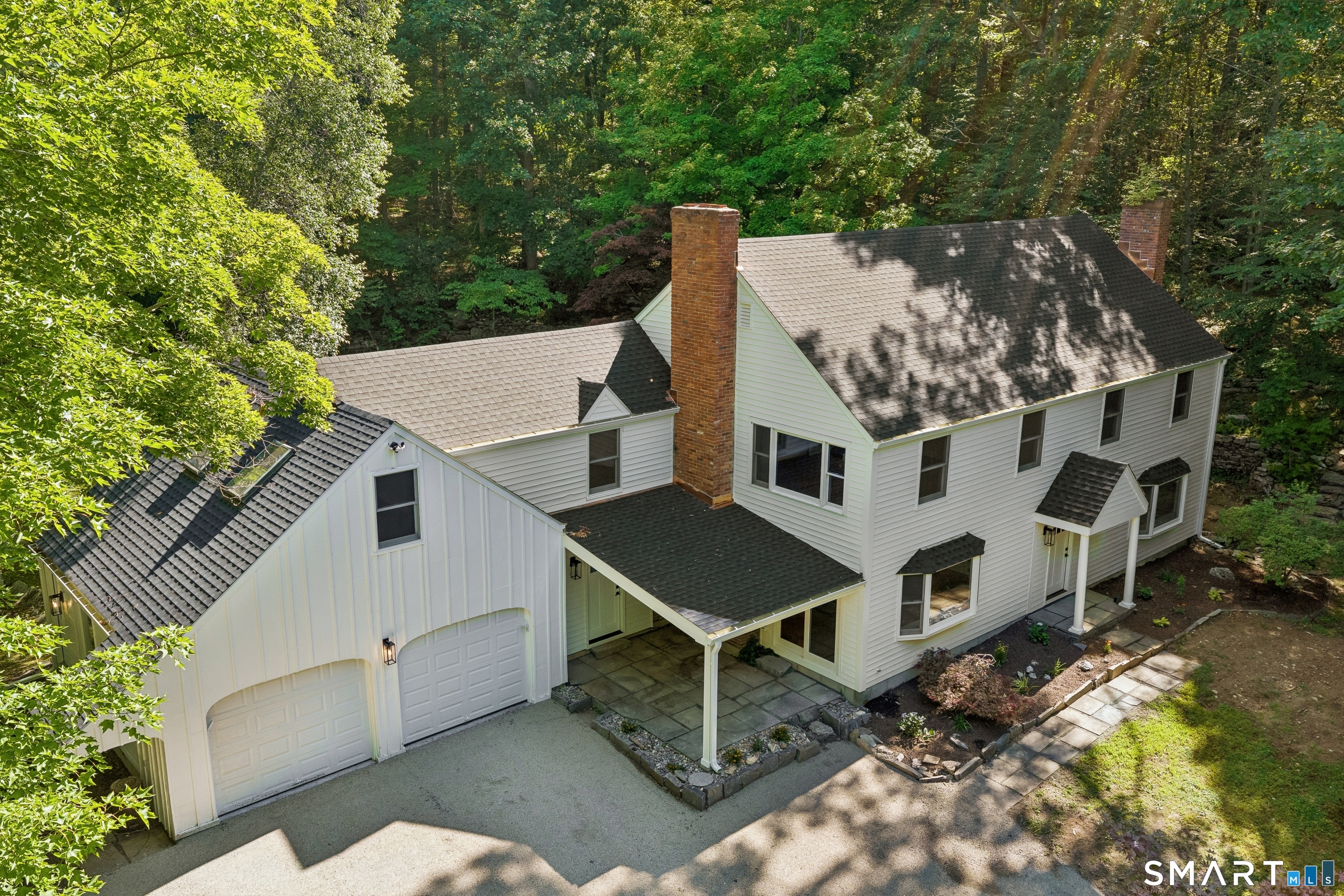 22 East Woods Road Roxbury CT 06783