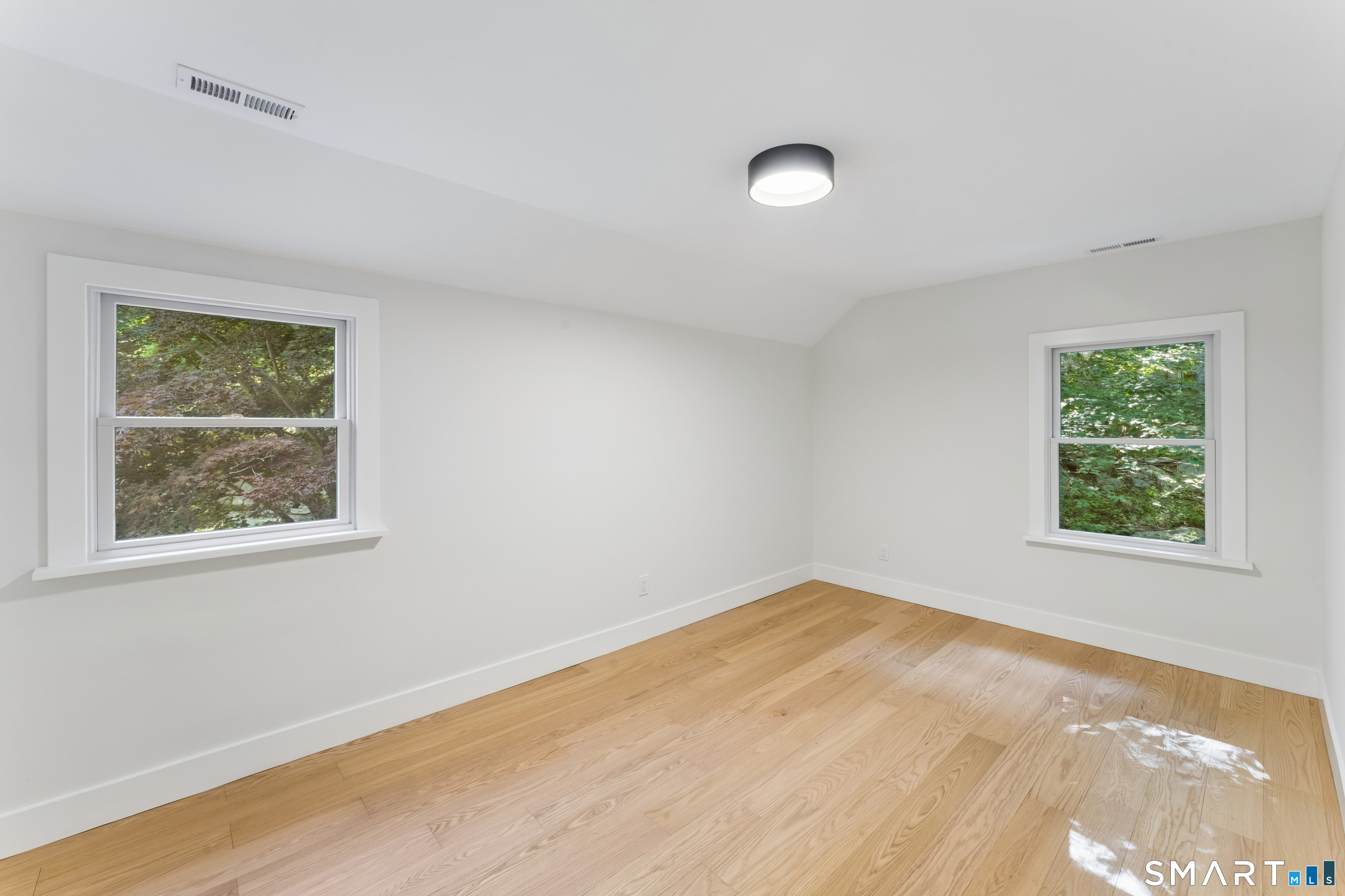 22 East Woods Road Roxbury CT 06783