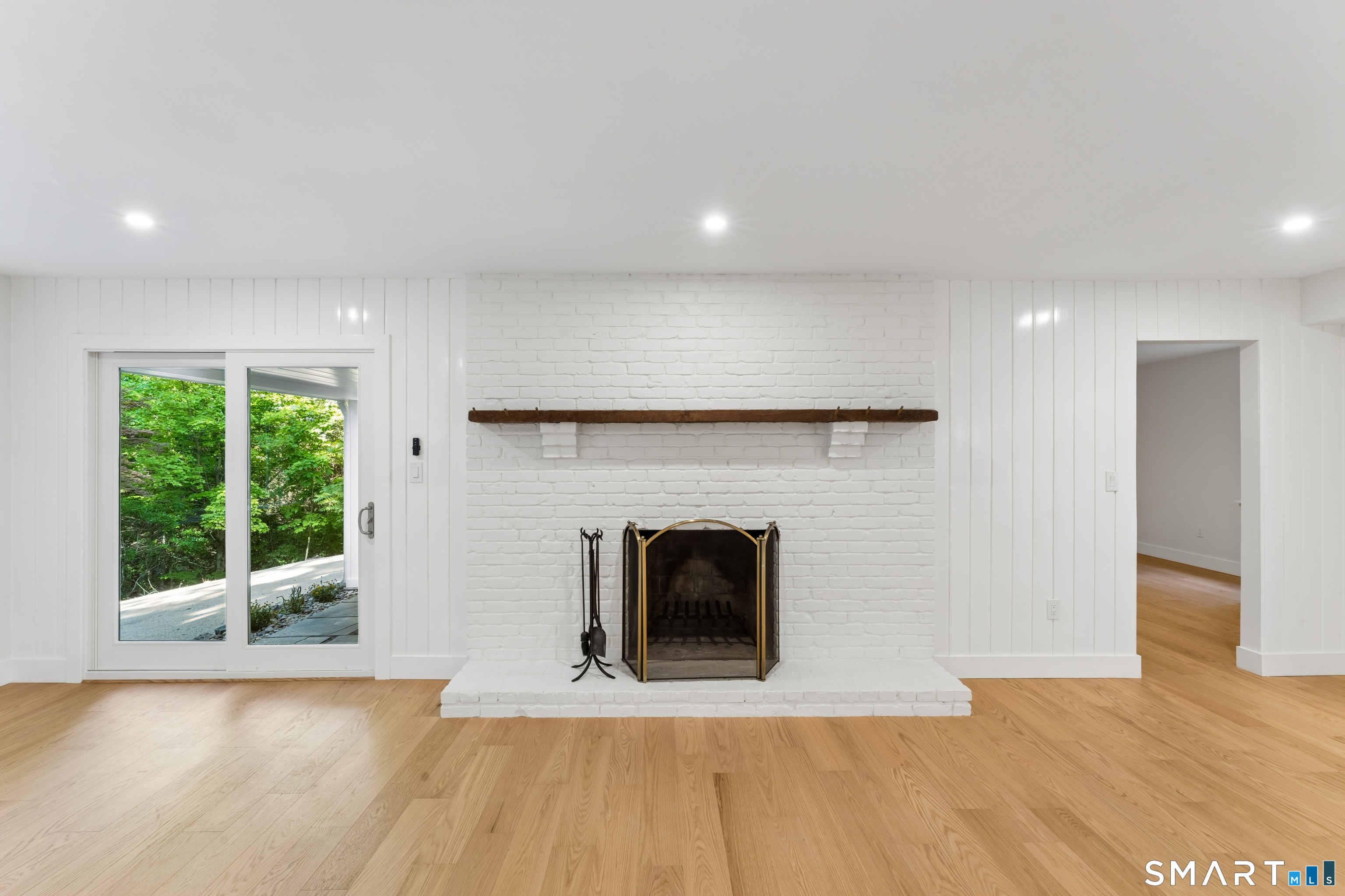 22 East Woods Road Roxbury CT 06783