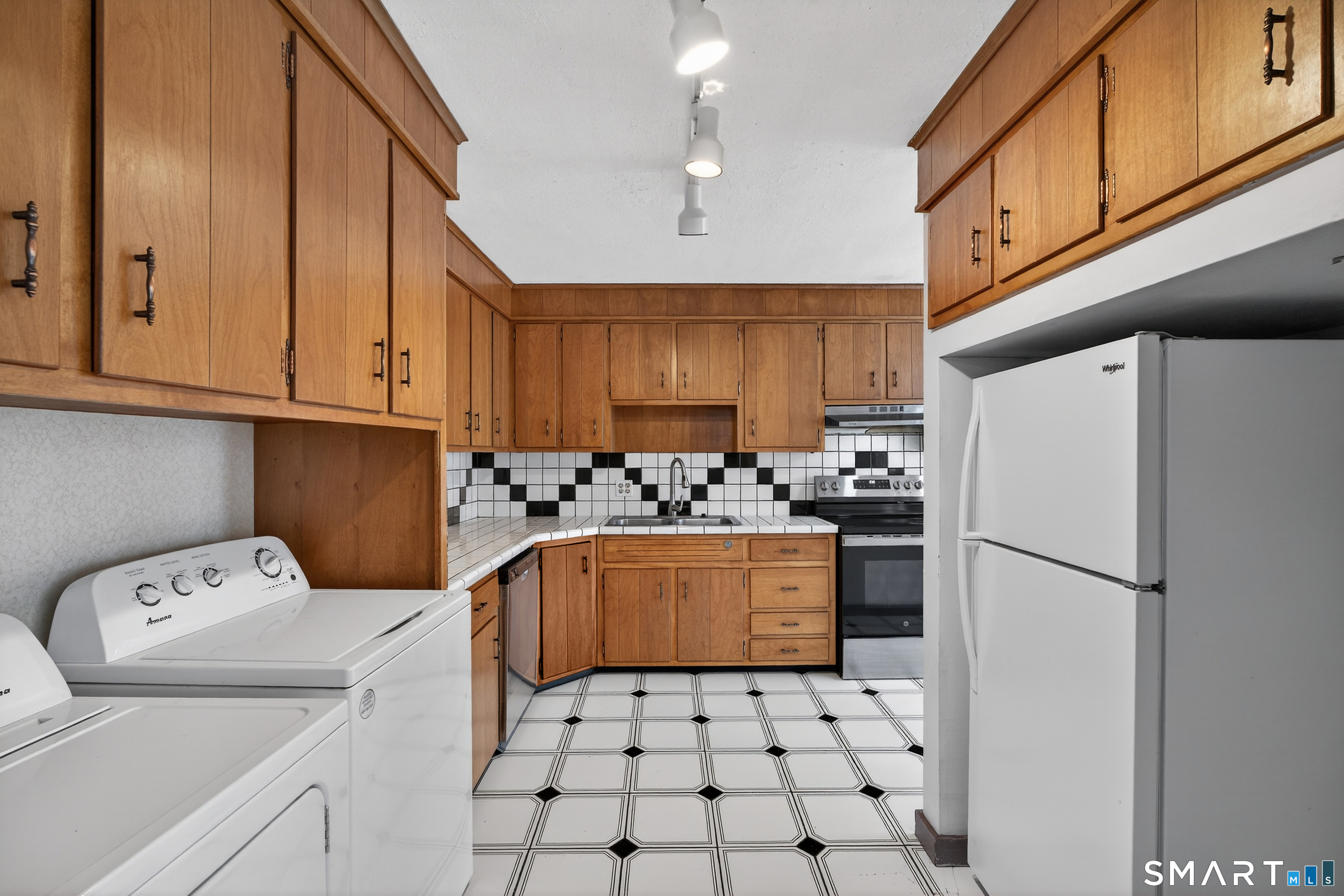 1553 Glasgo Road Griswold CT 06351