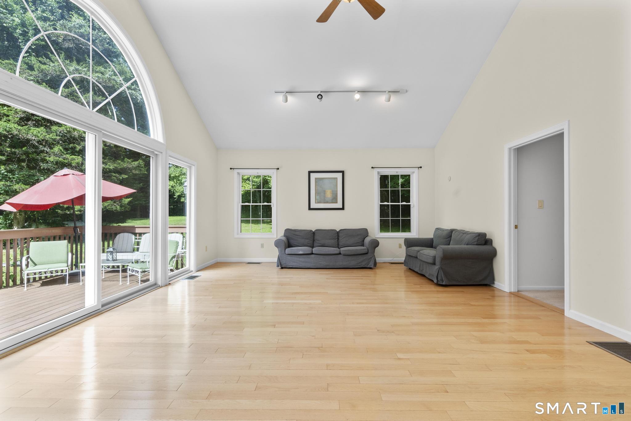 1140 Johnson Road Woodbridge CT 06525