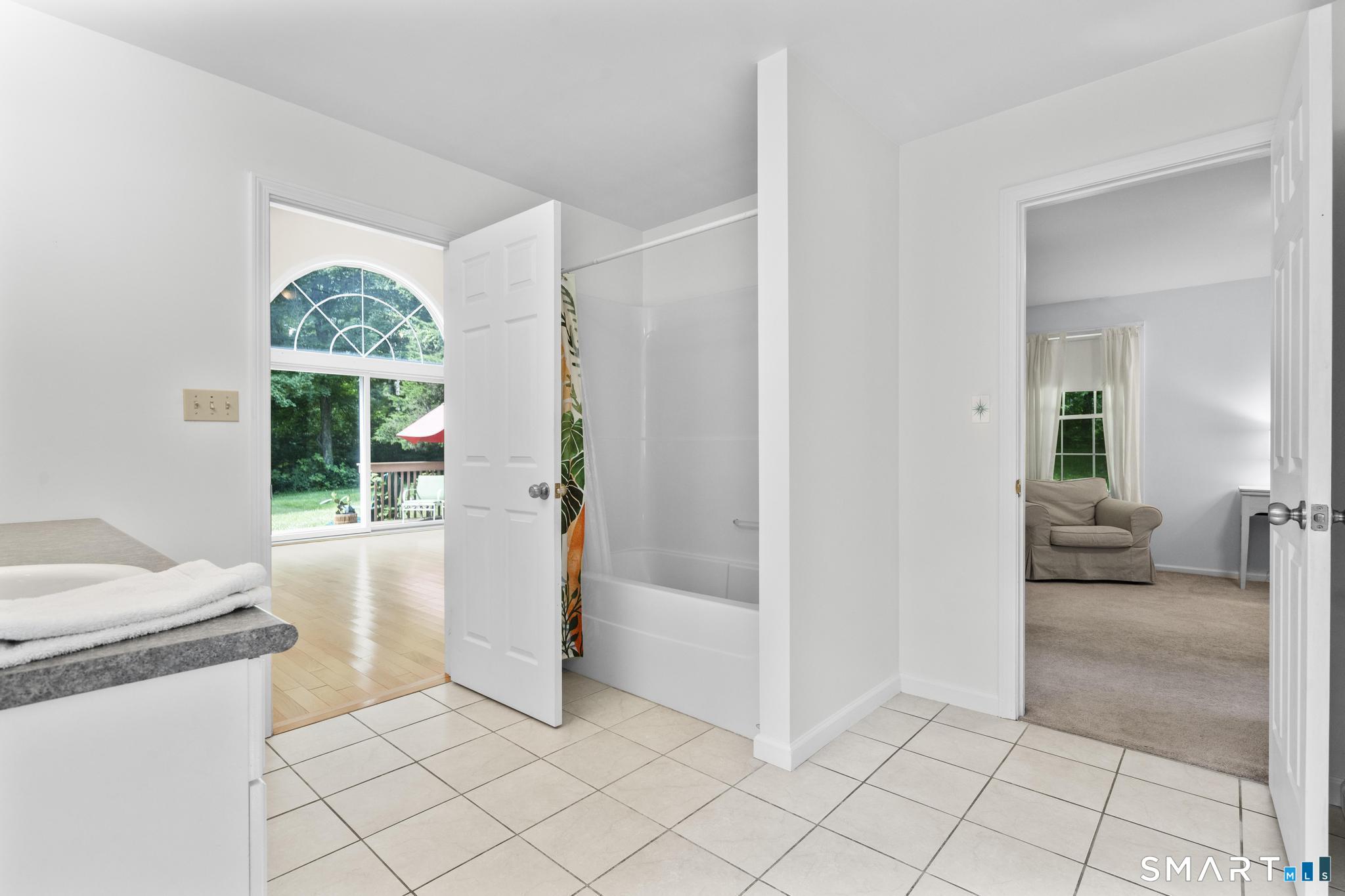 1140 Johnson Road Woodbridge CT 06525