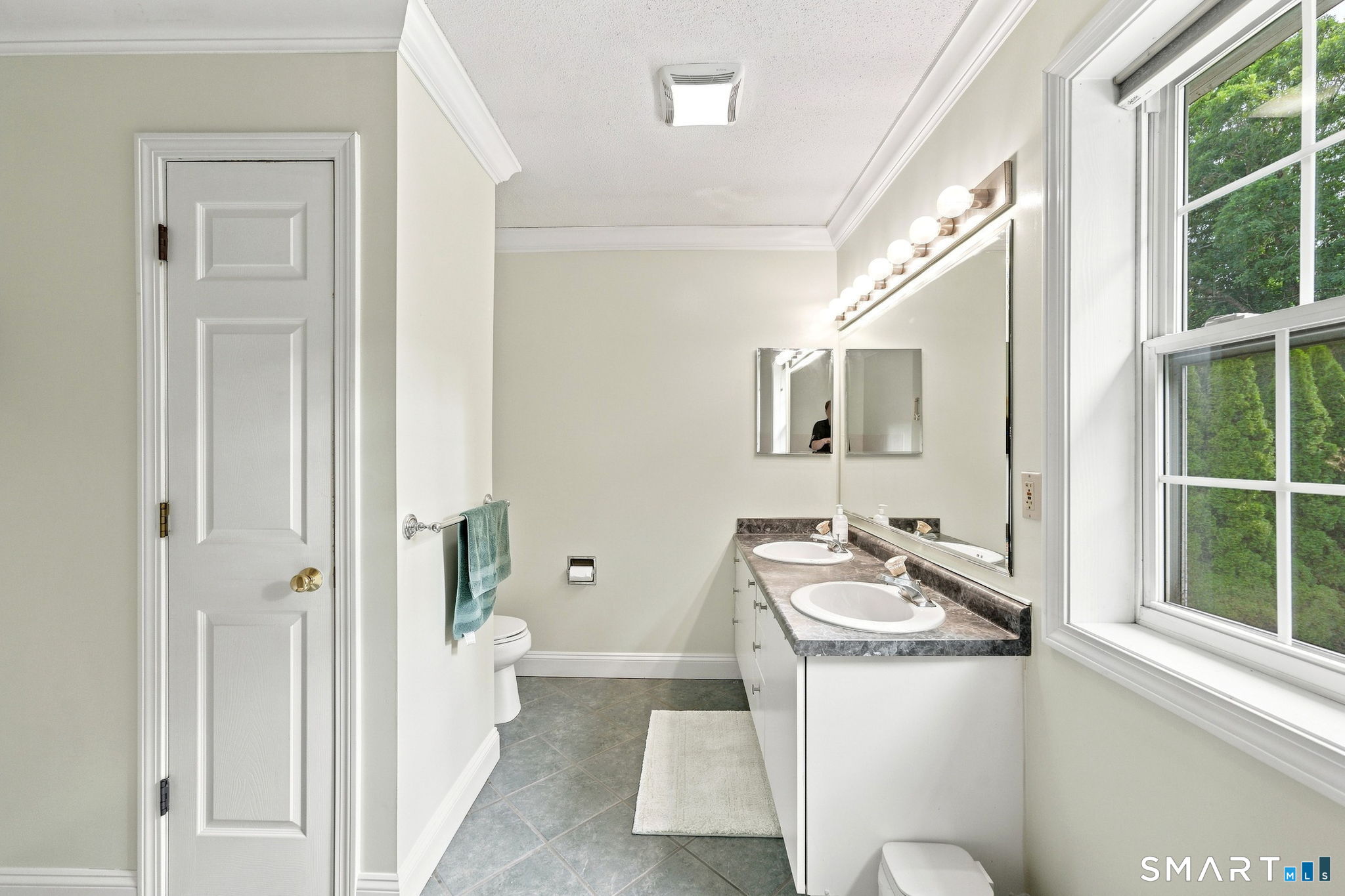 52 Timber Ridge Drive Stonington CT 06379