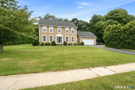 52 Timber Ridge Drive Stonington CT 06379